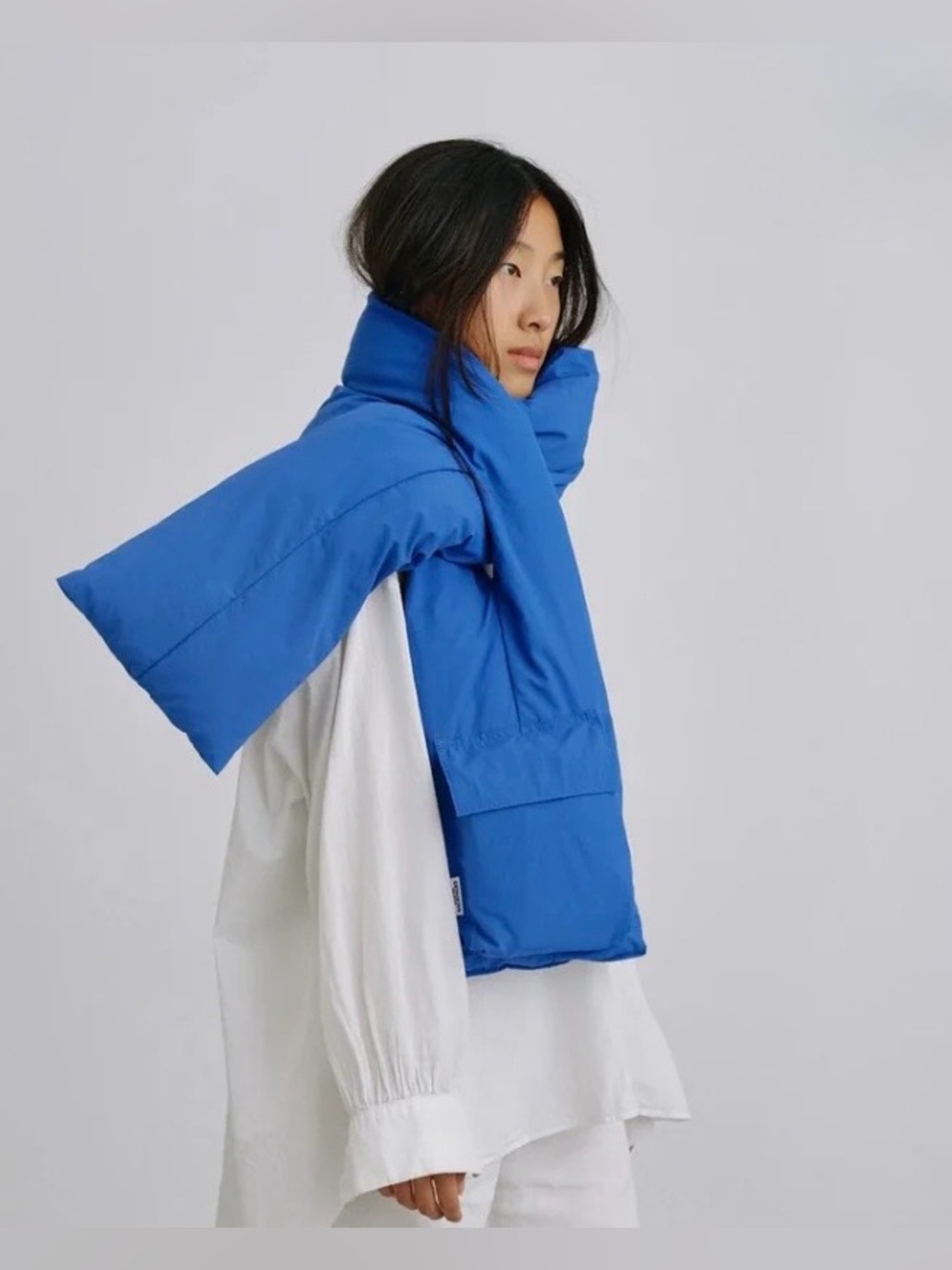 Olend Padded Puffer Scarf in Royal Blue
